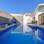 Likya Ruby 2+1 Villa, Oezel Havuzlu,