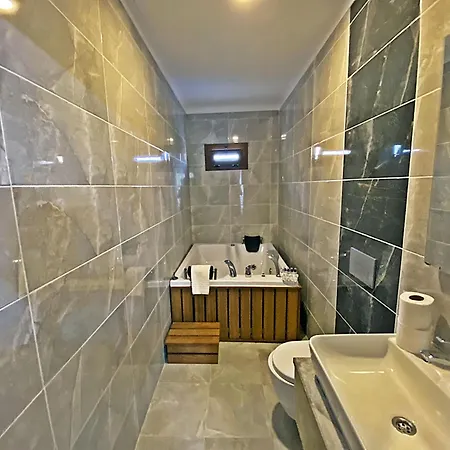 Likya Ruby 2+1 Villa, Oezel Havuzlu,